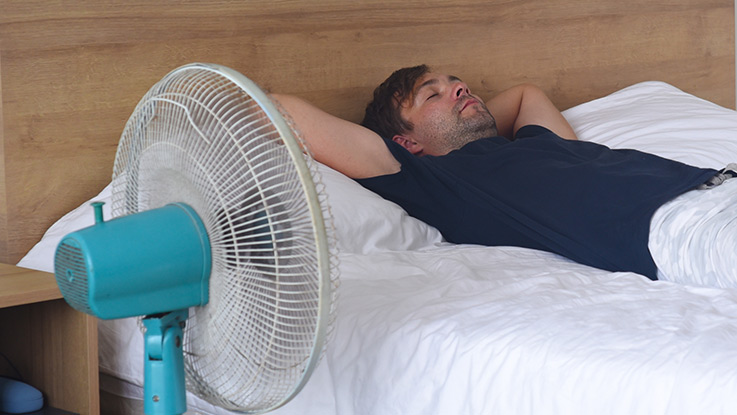 how to sleep in the heat without ac